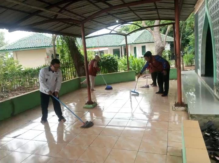 Gotong Royong HKSN 2025, Semangat Solidaritas Mengalir di Karangbahagia