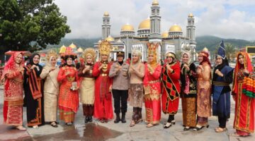 Kapolres Agara Lepas Karnaval Budaya, Warna-Warni Tradisi Semarakkan Hari Jadi Ke-52 Kabupaten Aceh Tenggara