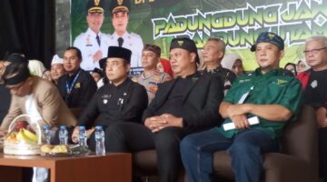 Bandung Teguhkan Komitmen Lestarikan Pencak Silat Tradisi, Pasang Giri PPSI Jadi Momentum Cetak Generasi Berkarakter