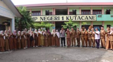 Kapolres Aceh Tenggara Motivasi Pelajar SMPN 1 Kutacane: Gantungkan Cita-cita Setinggi Langit, Tolak Bullying