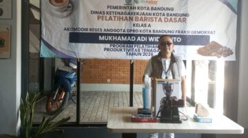 10 Hari Digembleng Jadi Barista, 60 Peserta Hasil Aspirasi Reses Adi Widyanto Siap Kembangkan Usaha Kopi