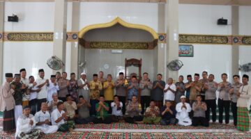Perkuat Silaturahmi dan Kedekatan dengan Masyarakat, Kapolres Aceh Tenggara Gelar Jumat Keliling di Masjid Al-Wustha